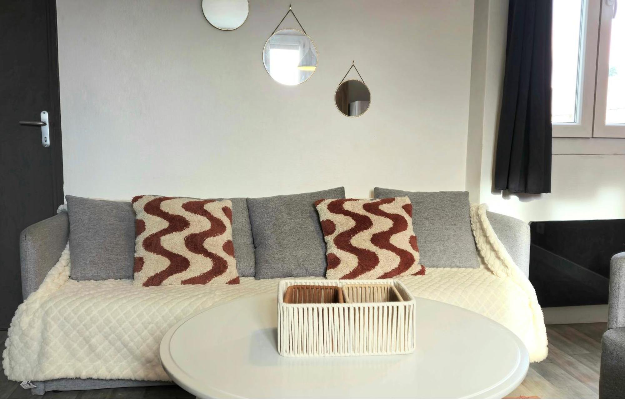 Apartment Cosy Chic Au Coeur De Lourdes-wifi-parking *